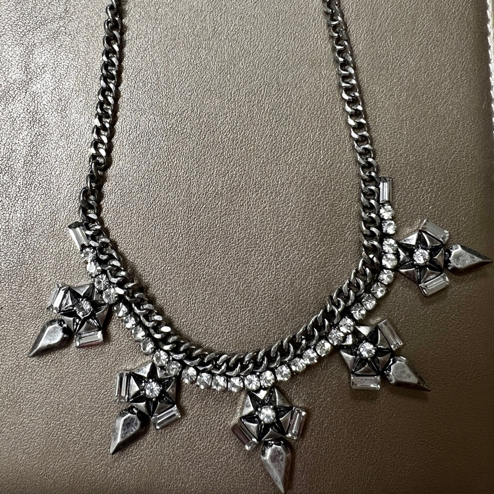 Fun silver necklace